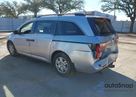 2011 Honda Odyssey Lx z USA, uszkodzony, nr VIN 5FNRL5H29BB00710